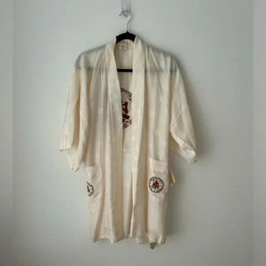 Vintage Silk Asian Kimono 1970’s Embroidered White and Gold Silk Kimono 70’s